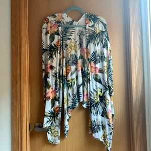 2/$30❤️ Rayon Tropical Flower Print Beach Coverup